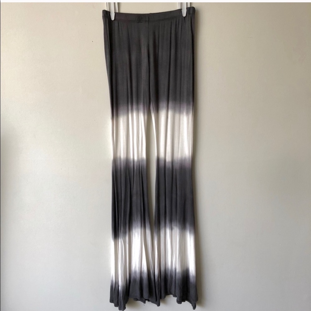 Flowy boutique hippie style tie-dye pant